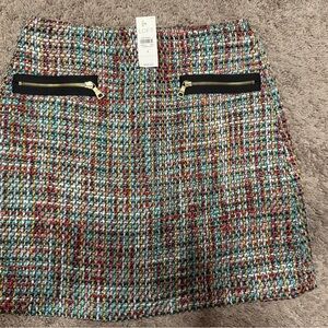 Beautiful LOFT skirt size 4 NWT